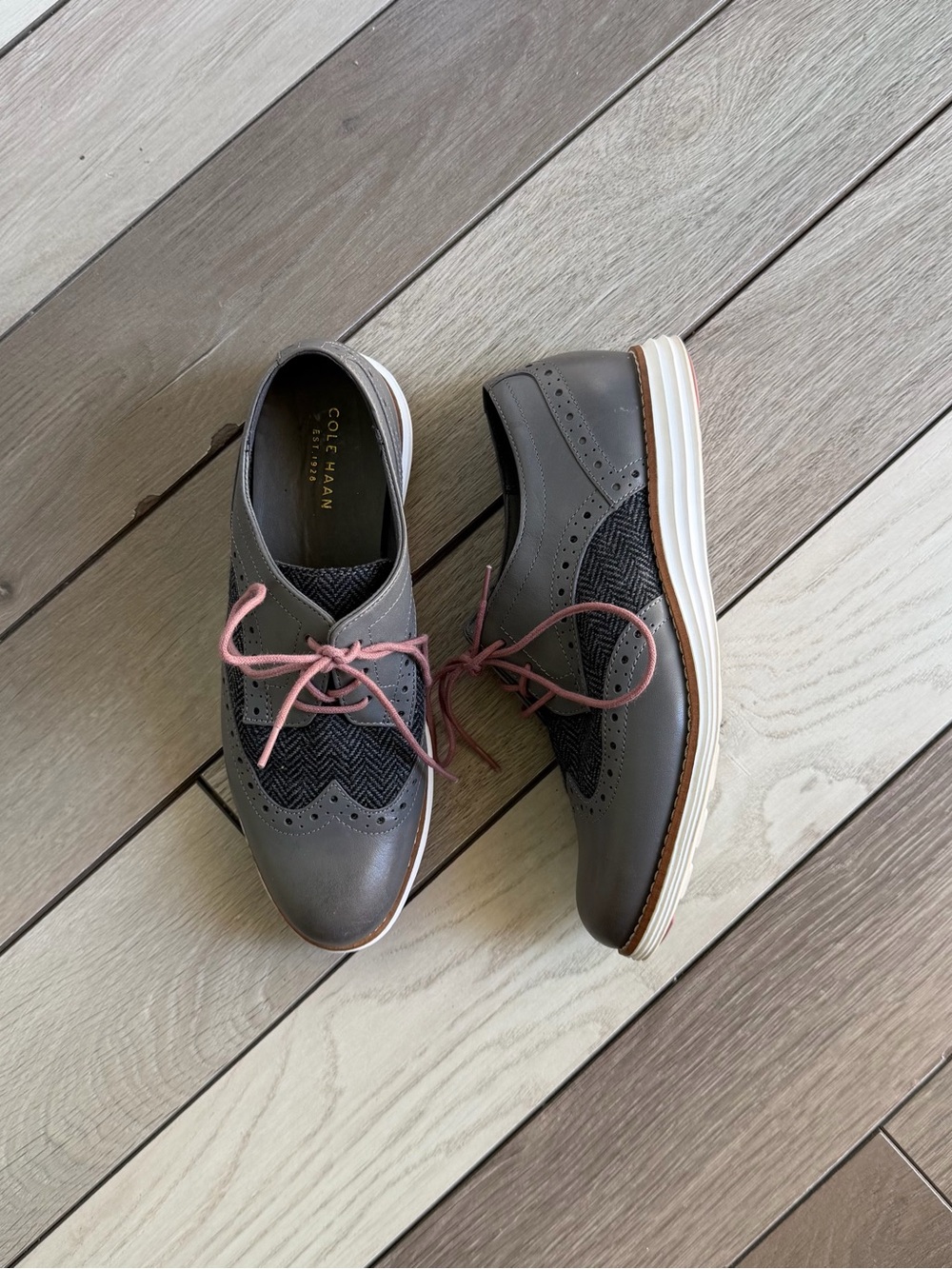 Cole Haan Women's ØriginalGrand Wingtip